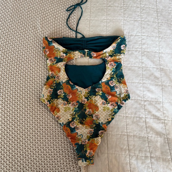 Bydee One Piece - Picture 6 of 8